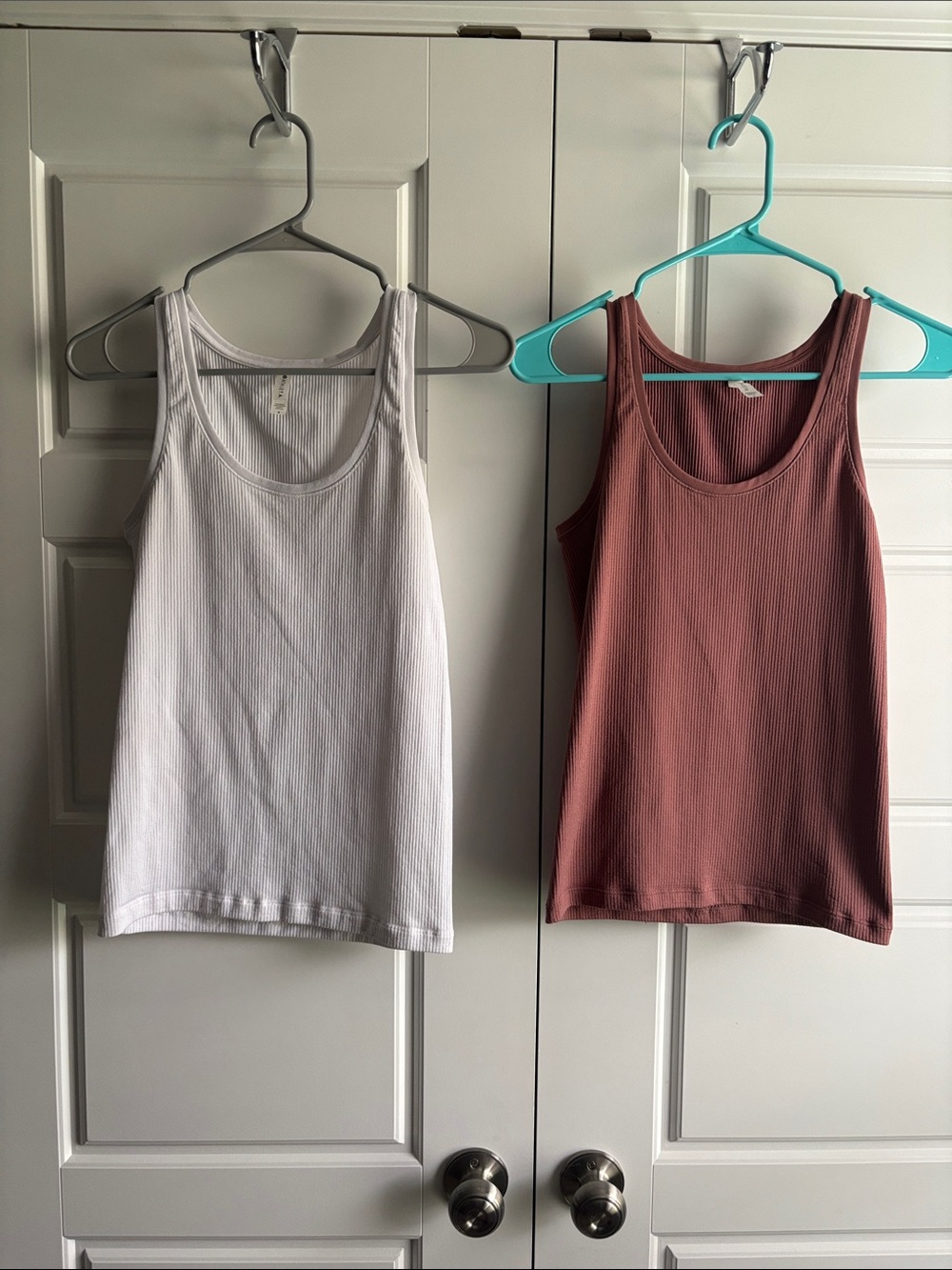 Athleta Renew Ribbed Tank Top — White & Rose